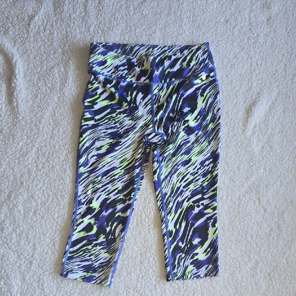 Layer 8 Sportswear Athletic Workout Capri Lenght Leggings - Picture 1 of 10